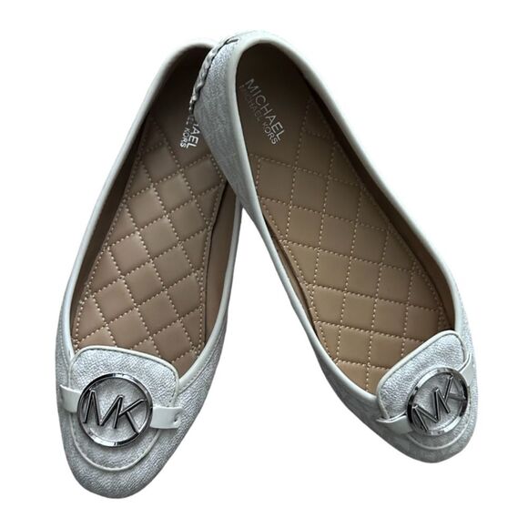 Michael Kors logo slip on shoes - Picture 1 of 5